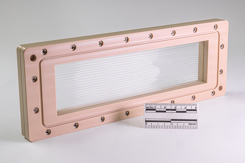 Exchangable foil carrier of the falling film microreaktor FFMR-FOIL (Illuminate project)
