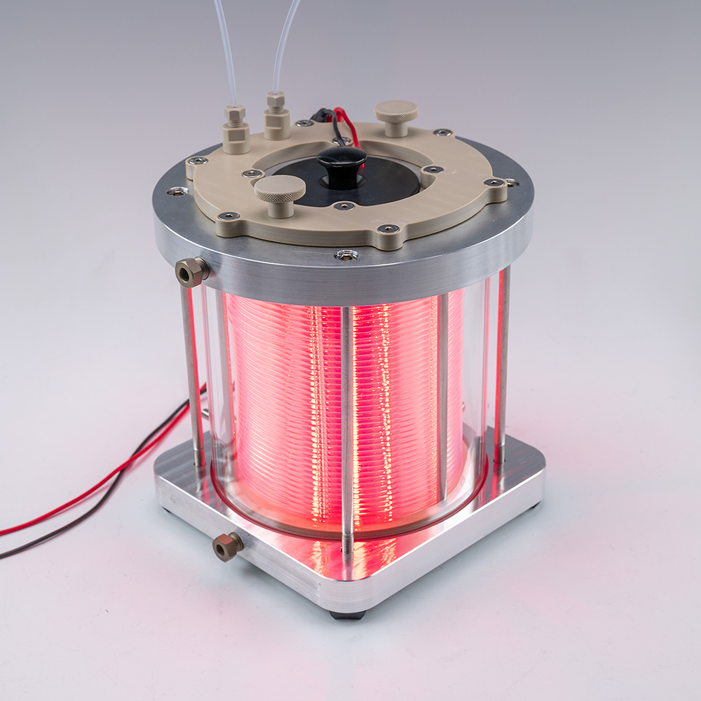 1/8” Capillary photoreactor with LED array switched on at 630 nm