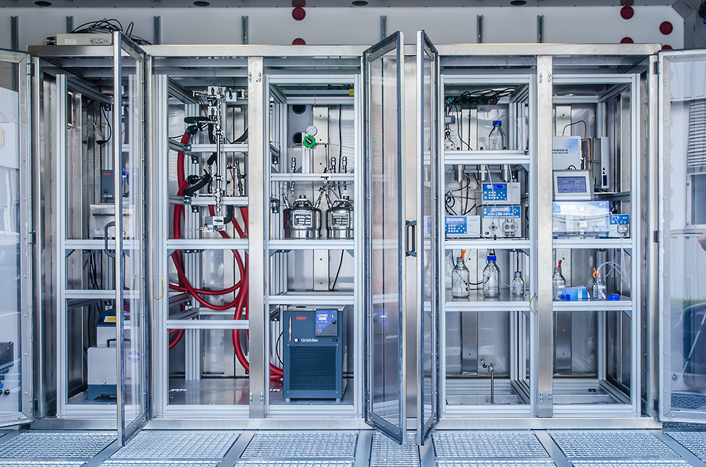 Pilot plant for drug synthesis Pilot plant for drug synthesis
